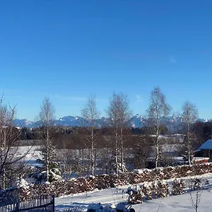  Apartment Mit Eigenem Garten Und Bergblick